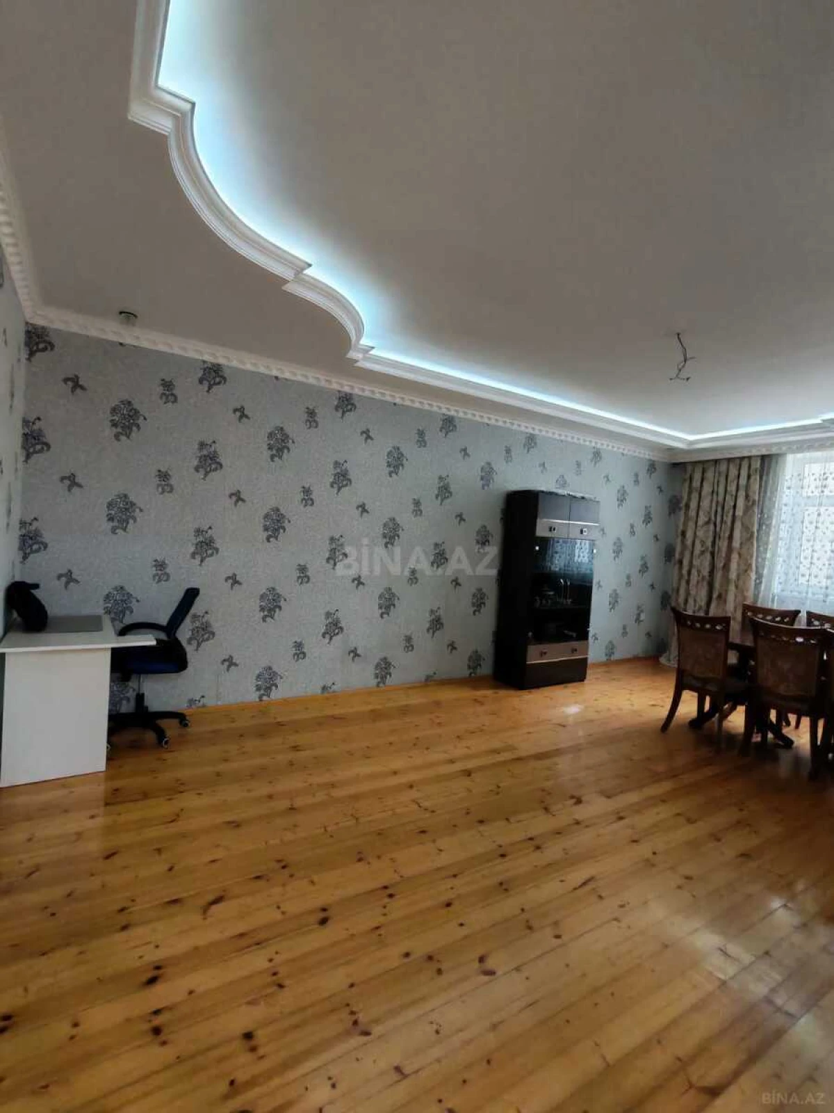 Satılır 6 otaqlı həyət evi 190 m²