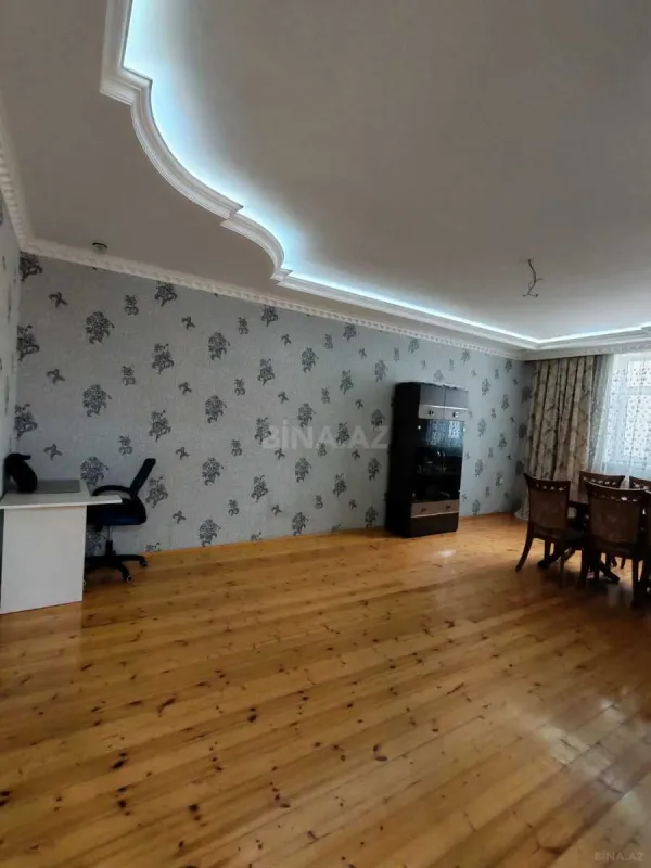Satılır 6 otaqlı həyət evi 190 m²