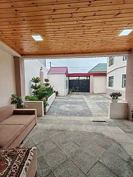 Satılır 6 otaqlı həyət evi 190 m²