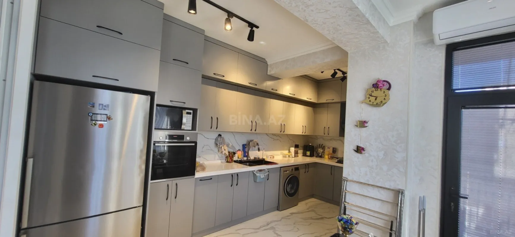 Satılır 3 otaqlı mənzil 84.7 m²