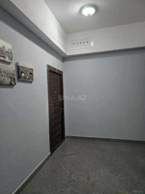 Satılır 4 otaqlı mənzil 161 m²