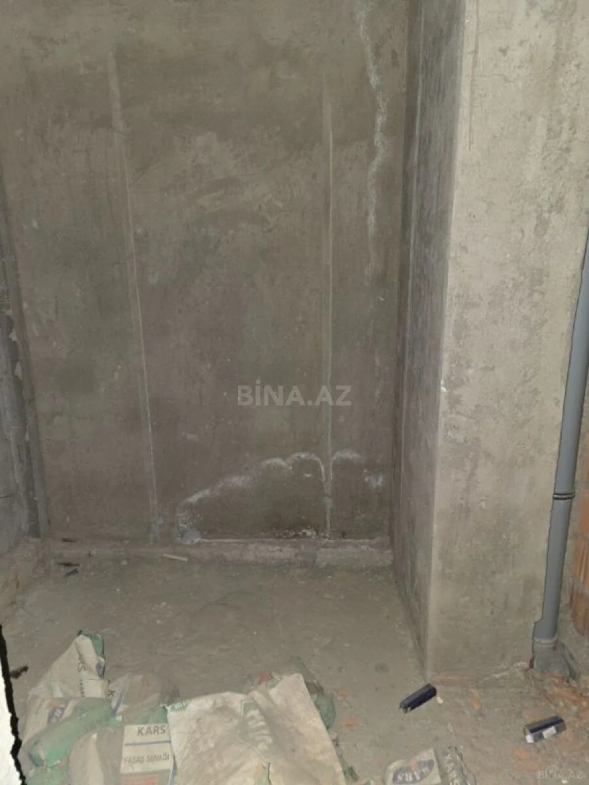 Satılır 4 otaqlı mənzil 161 m²