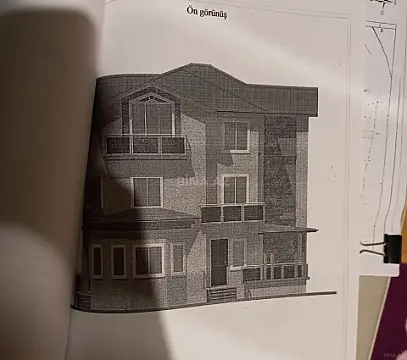 Satılır 7 otaqlı həyət evi 230 m²