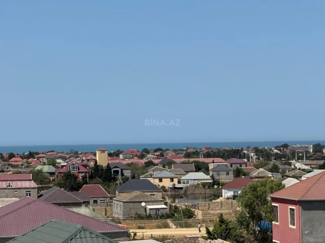 Satılır 7 otaqlı həyət evi 230 m²