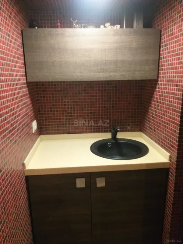 Kirayə verilir 1 otaqlı ofis 15 m²