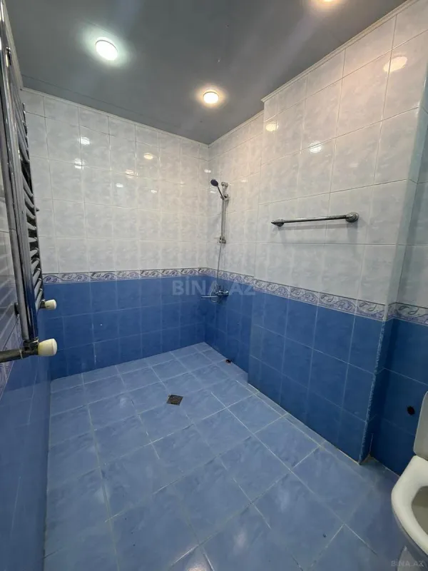 Kirayə verilir 2 otaqlı mənzil 110 m²
