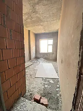 Satılır 4 otaqlı mənzil 185 m²