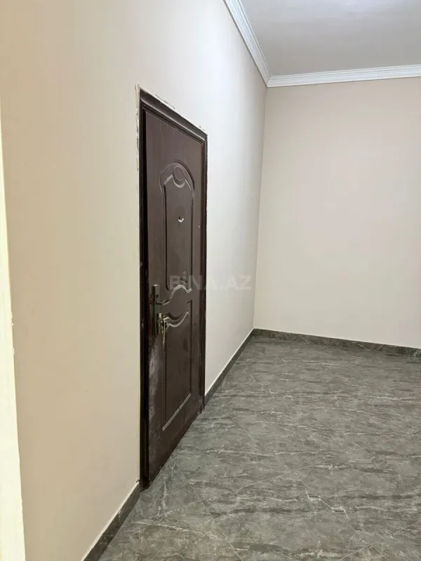 Satılır 4 otaqlı mənzil 185 m²