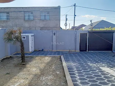 Satılır 4 otaqlı həyət evi 72 m²