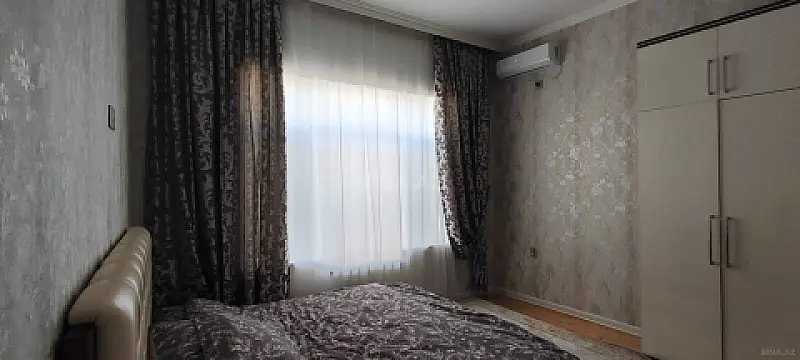 Satılır 4 otaqlı həyət evi 128 m²