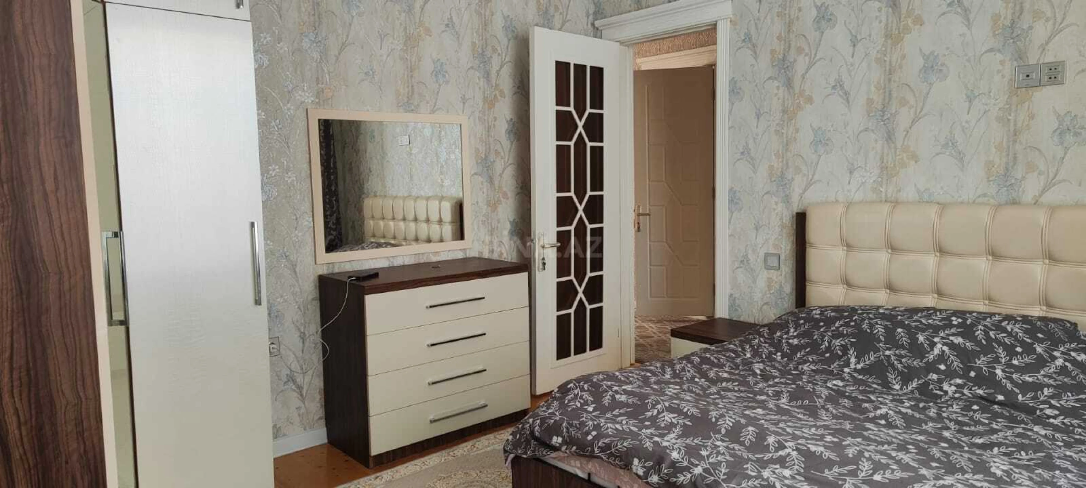 Satılır 4 otaqlı həyət evi 128 m²