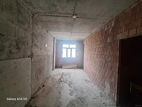 Satılır 2 otaqlı mənzil 92 m²