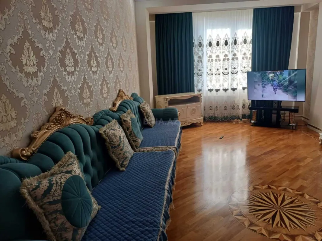 Satılır 3 otaqlı mənzil 119 m²