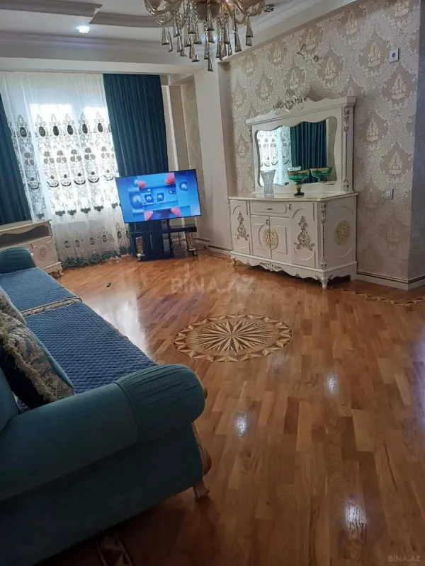 Satılır 3 otaqlı mənzil 119 m²