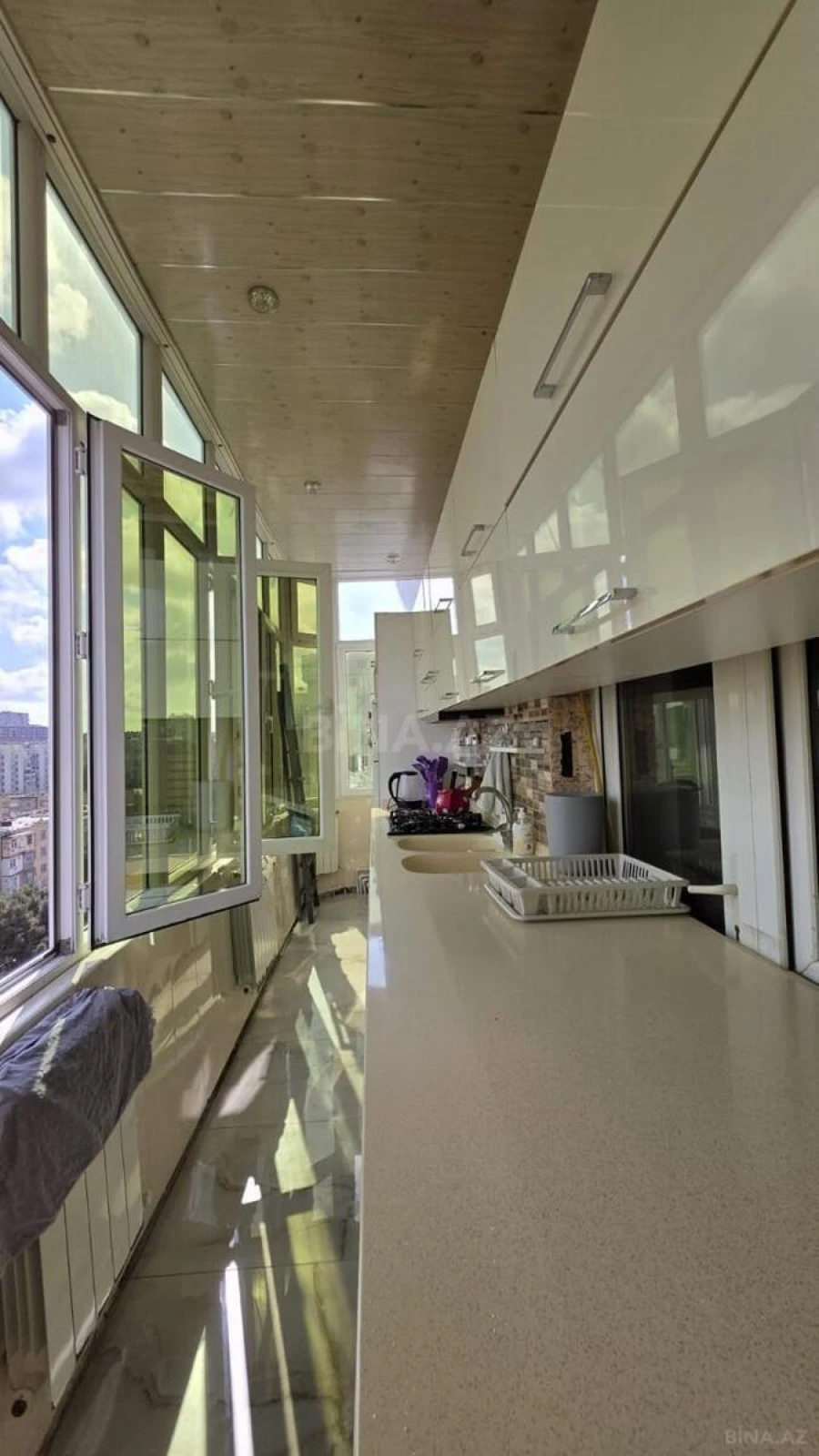 Satılır 3 otaqlı mənzil 74 m²