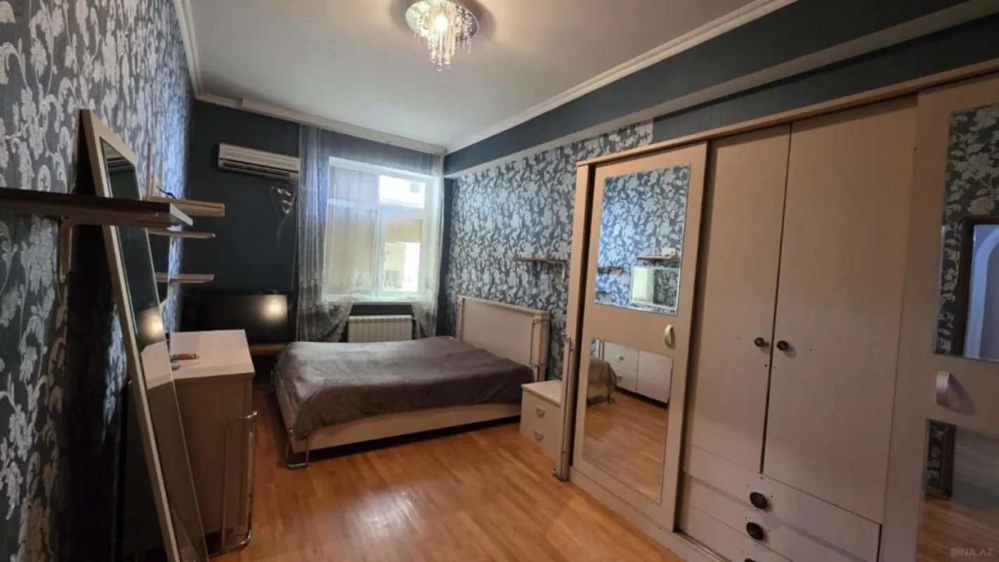 Satılır 3 otaqlı mənzil 74 m²
