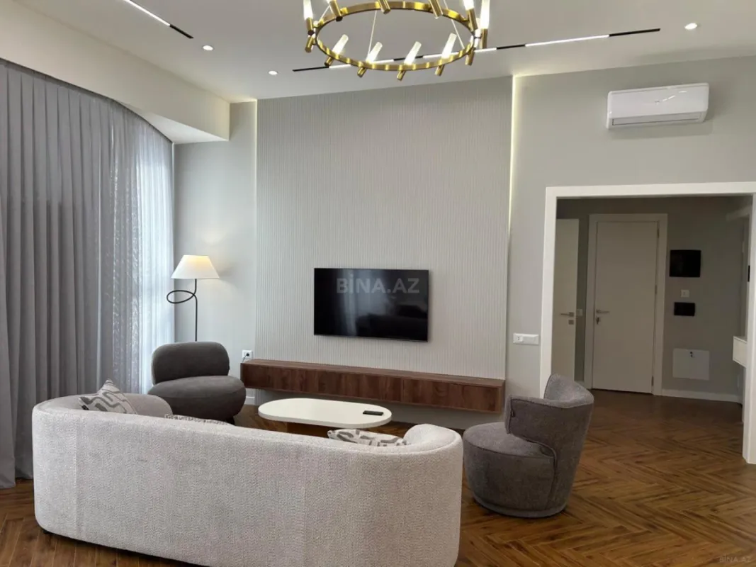 Kirayə verilir 2 otaqlı mənzil 80 m²