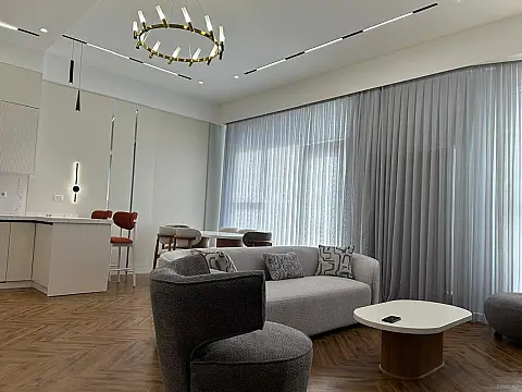 Kirayə verilir 2 otaqlı mənzil 80 m²