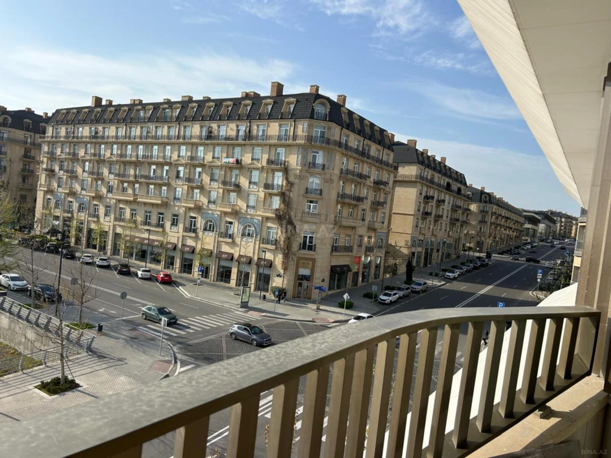 Kirayə verilir 2 otaqlı mənzil 80 m²