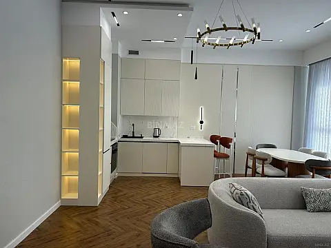 Kirayə verilir 2 otaqlı mənzil 80 m²