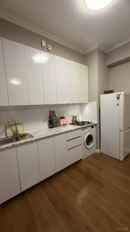 Kirayə verilir 2 otaqlı mənzil 60 m²