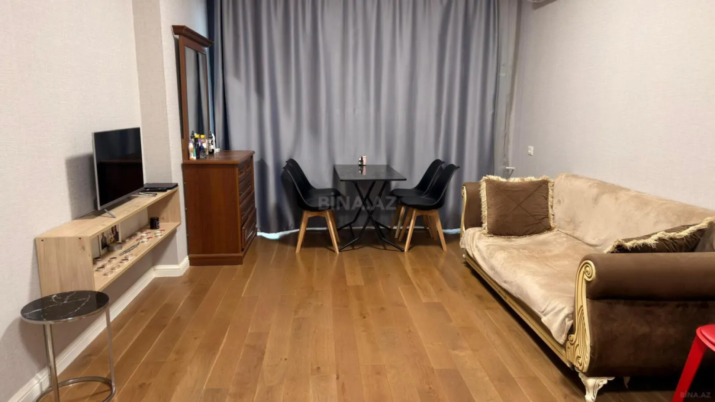 Kirayə verilir 2 otaqlı mənzil 60 m²