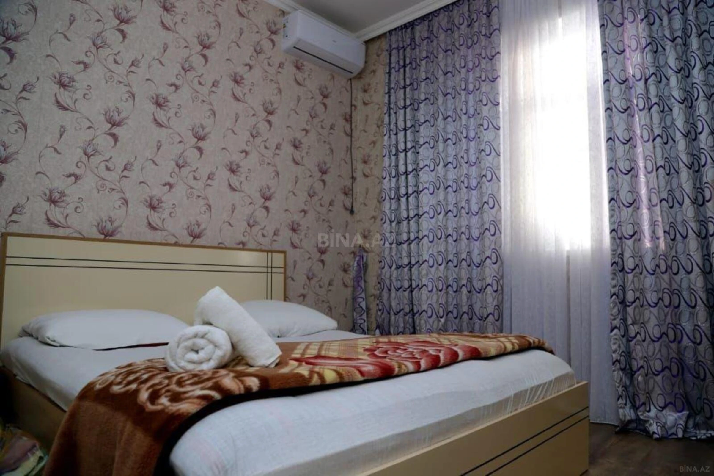 Satılır 7 otaqlı həyət evi 200 m²