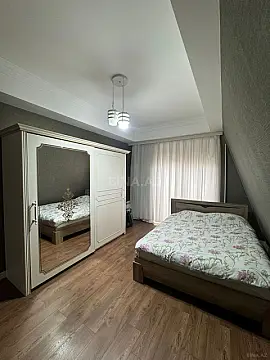 Kirayə verilir 2 otaqlı mənzil 90 m²