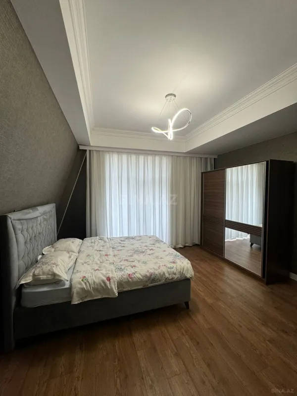 Kirayə verilir 2 otaqlı mənzil 90 m²