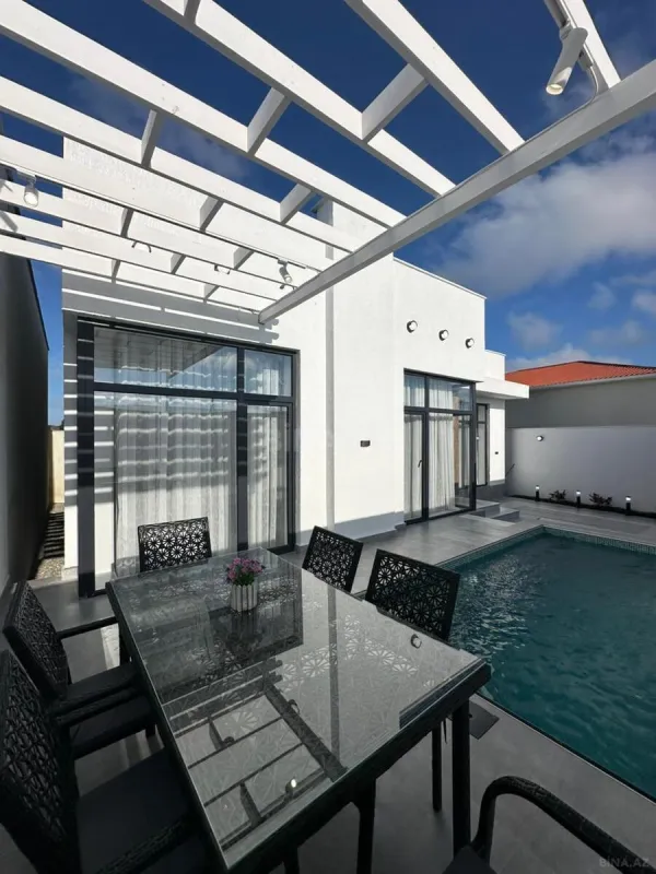 Satılır 4 otaqlı həyət evi 150 m²