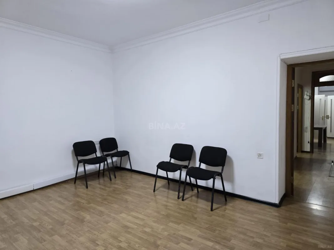 Kirayə verilir 9 otaqlı ofis 160 m²