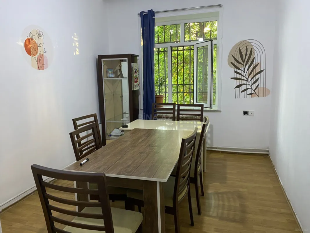 Kirayə verilir 9 otaqlı ofis 160 m²