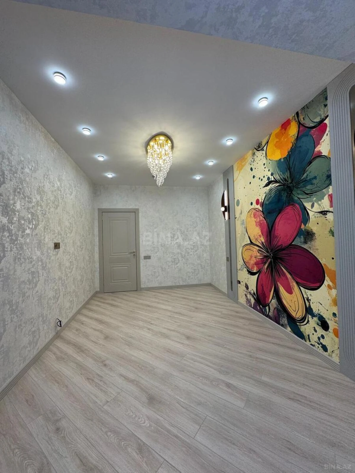 Satılır 3 otaqlı mənzil 110 m²