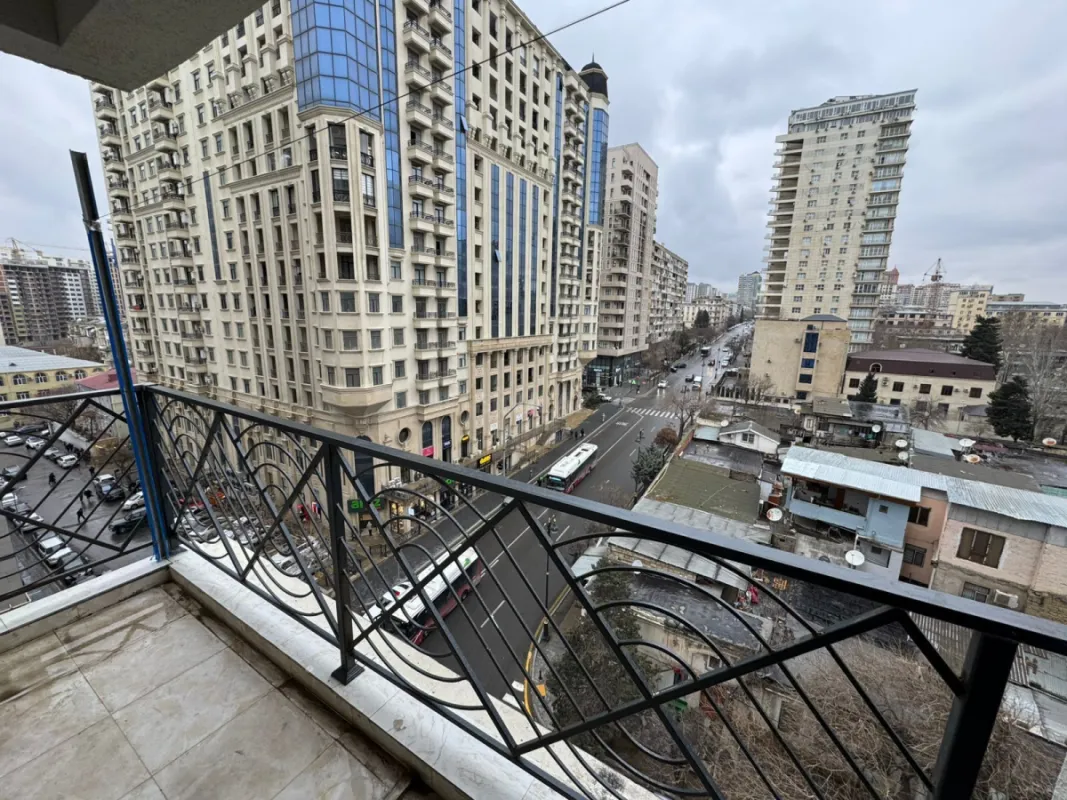 Kirayə verilir 2 otaqlı mənzil 65 m²