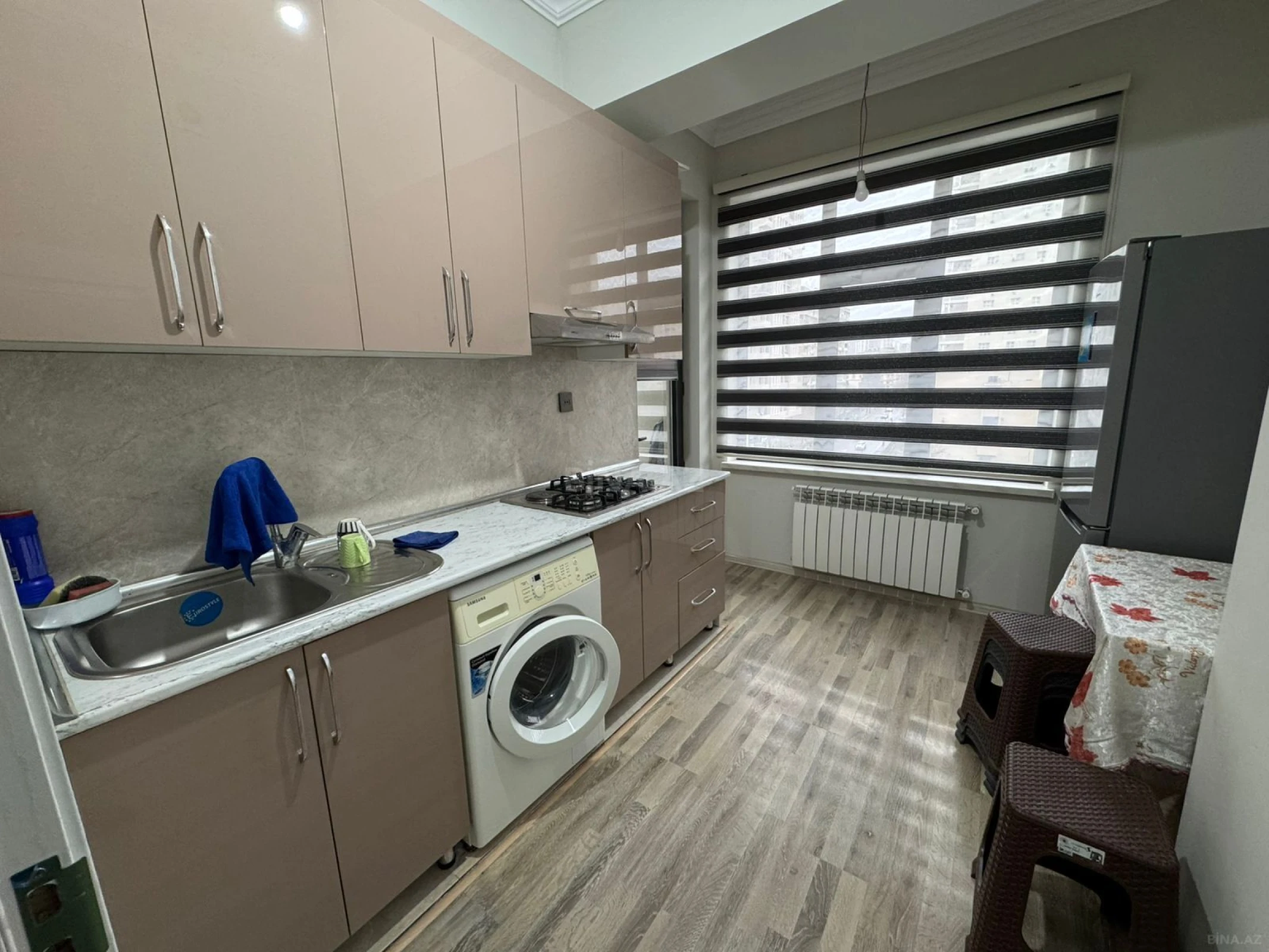 Kirayə verilir 2 otaqlı mənzil 65 m²