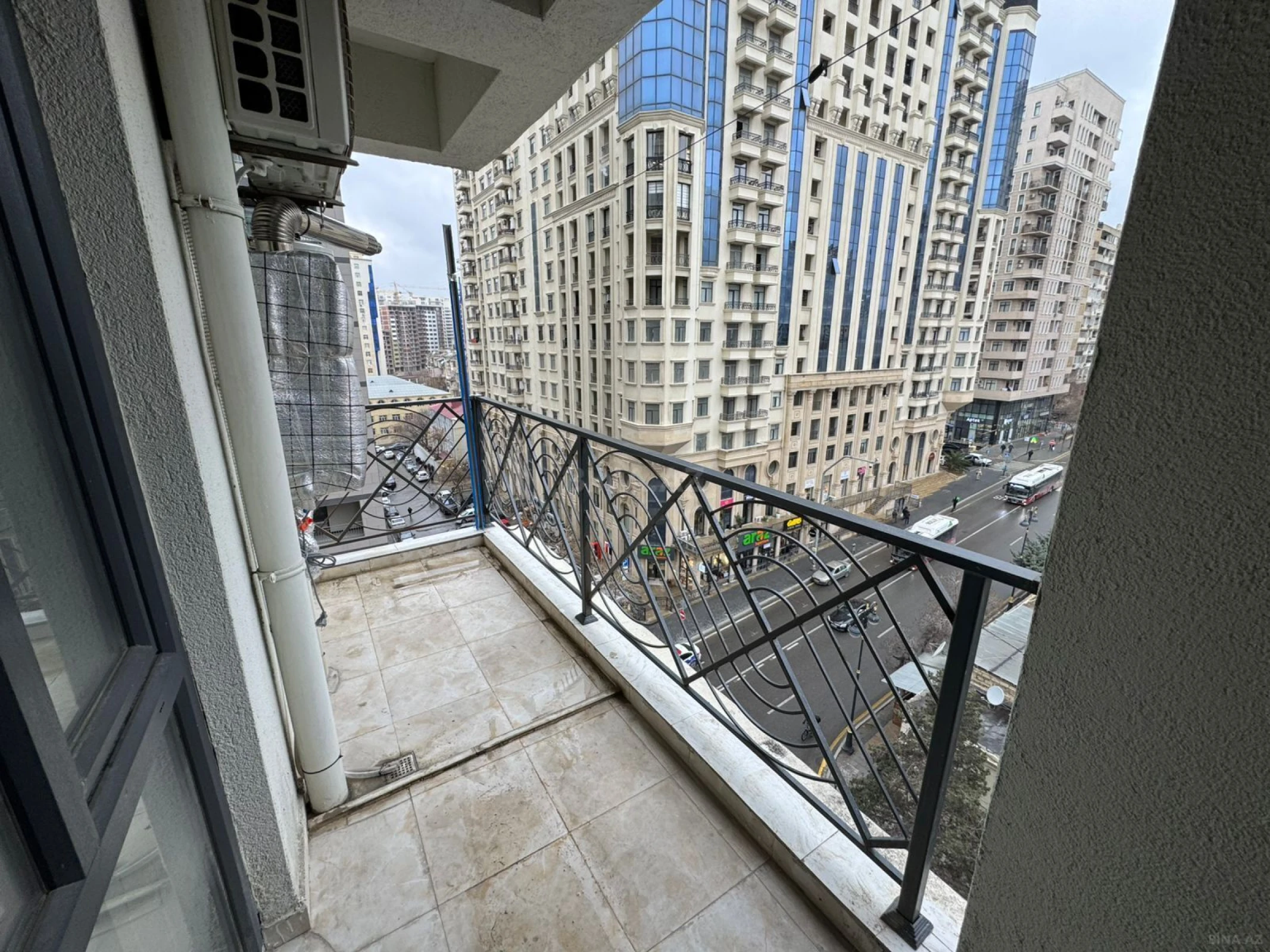 Kirayə verilir 2 otaqlı mənzil 65 m²