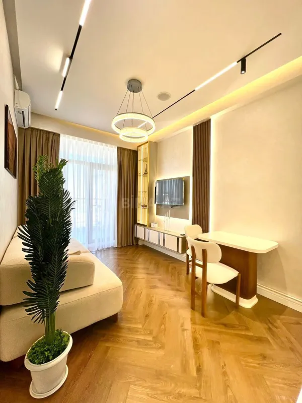 Satılır 2 otaqlı mənzil 47 m²
