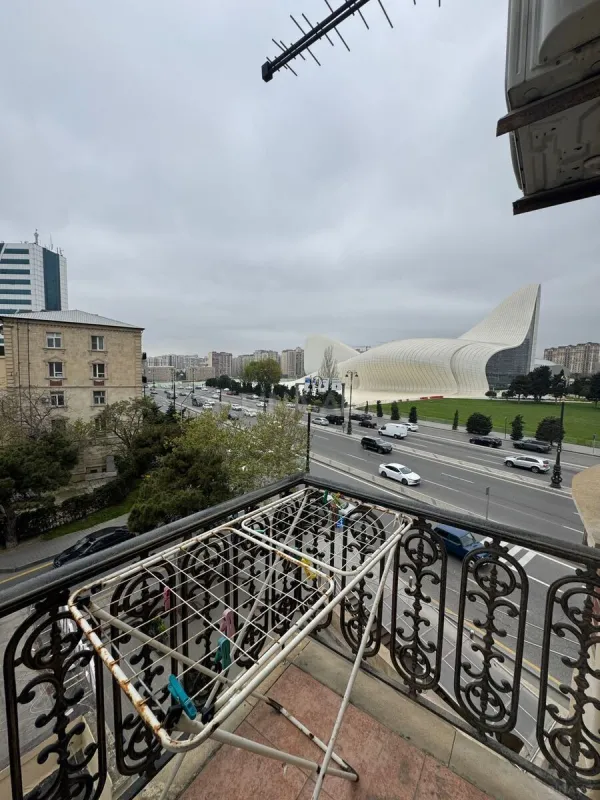 Satılır 3 otaqlı mənzil 54 m²