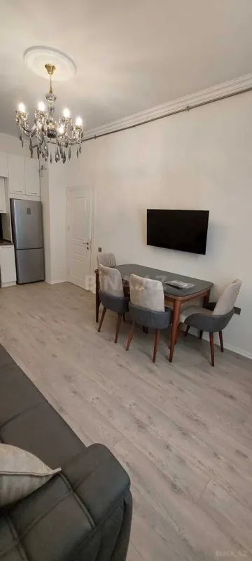 Kirayə verilir 2 otaqlı mənzil 45 m²