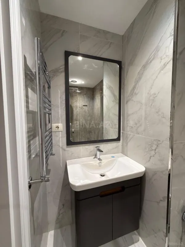 Kirayə verilir 2 otaqlı mənzil 60 m²