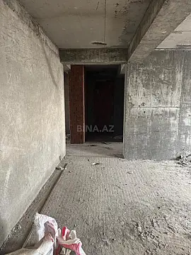 Satılır 3 otaqlı mənzil 140.5 m²