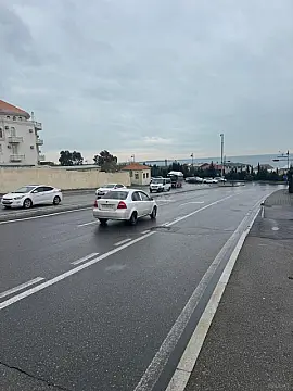 Satılır 3 otaqlı mənzil 140.5 m²