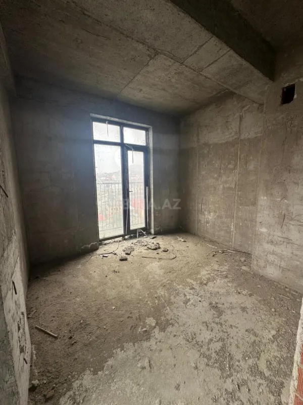 Satılır 3 otaqlı mənzil 105.9 m²