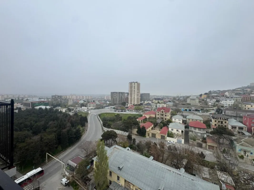 Satılır 3 otaqlı mənzil 105.9 m²