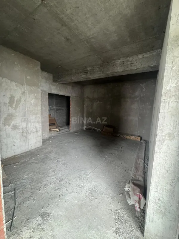 Satılır 3 otaqlı mənzil 105.9 m²