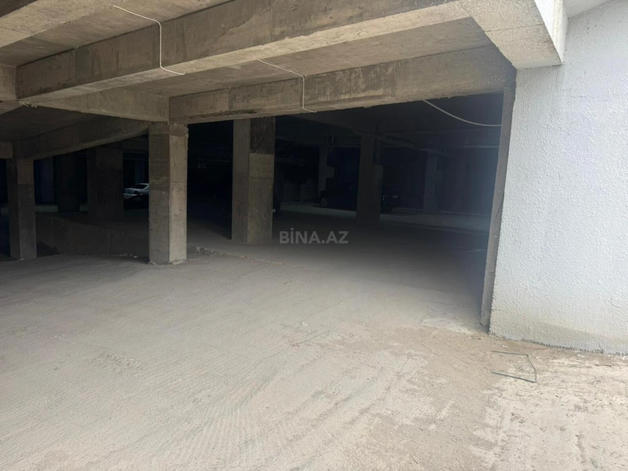 Satılır 3 otaqlı mənzil 105.9 m²