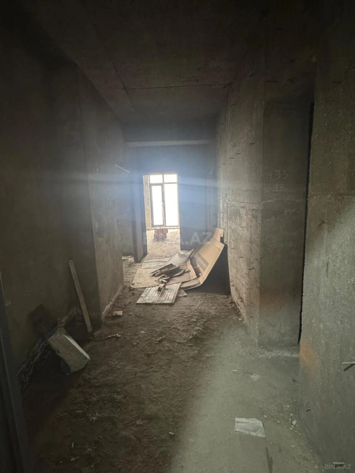 Satılır 3 otaqlı mənzil 105.9 m²