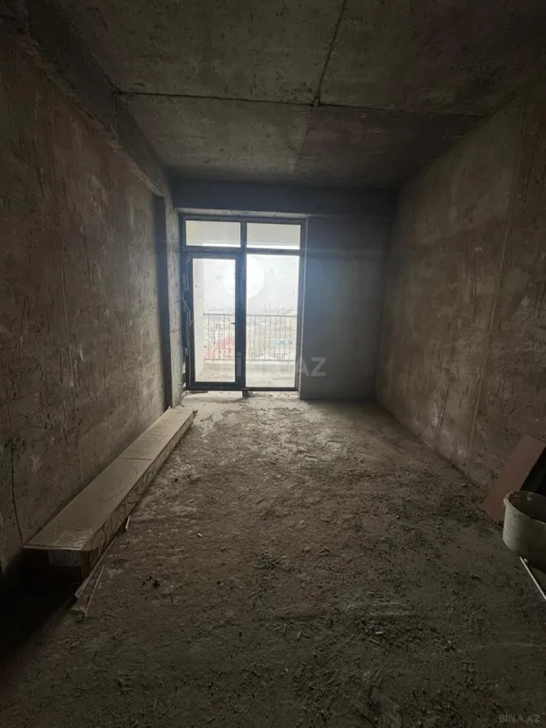 Satılır 3 otaqlı mənzil 105.9 m²