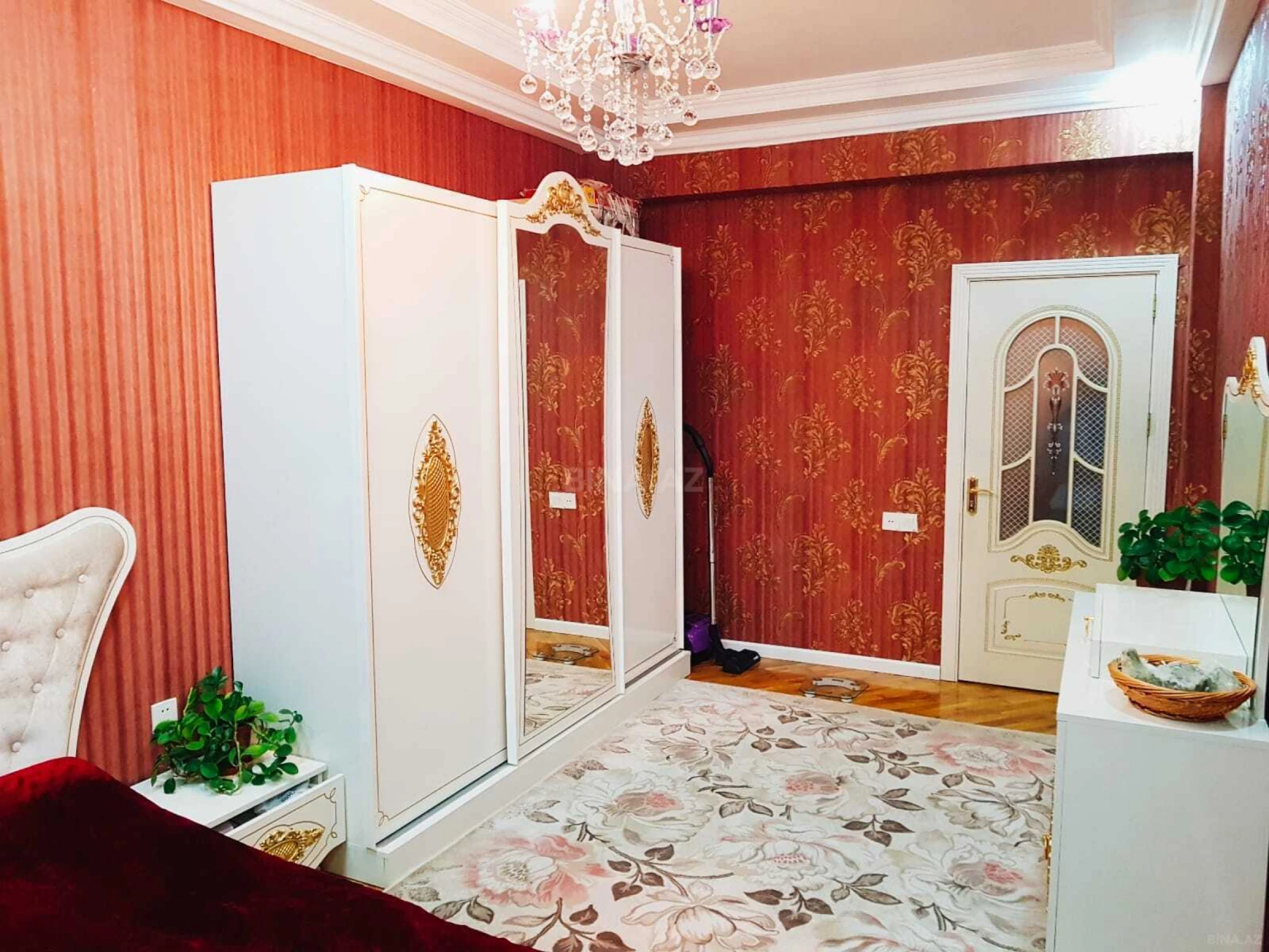 Satılır 3 otaqlı mənzil 74 m²