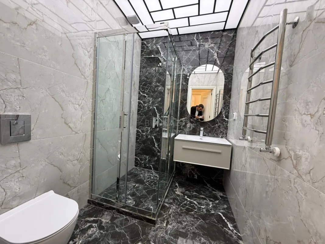 Satılır 2 otaqlı mənzil 67 m²